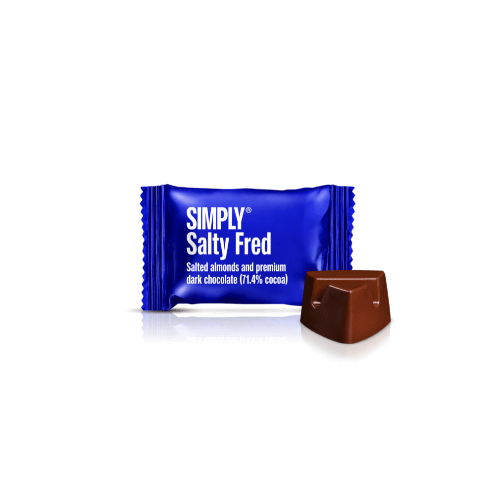 Salty Fred - Cube with 9 bites | Salted, roasted almonds with dark chocolate