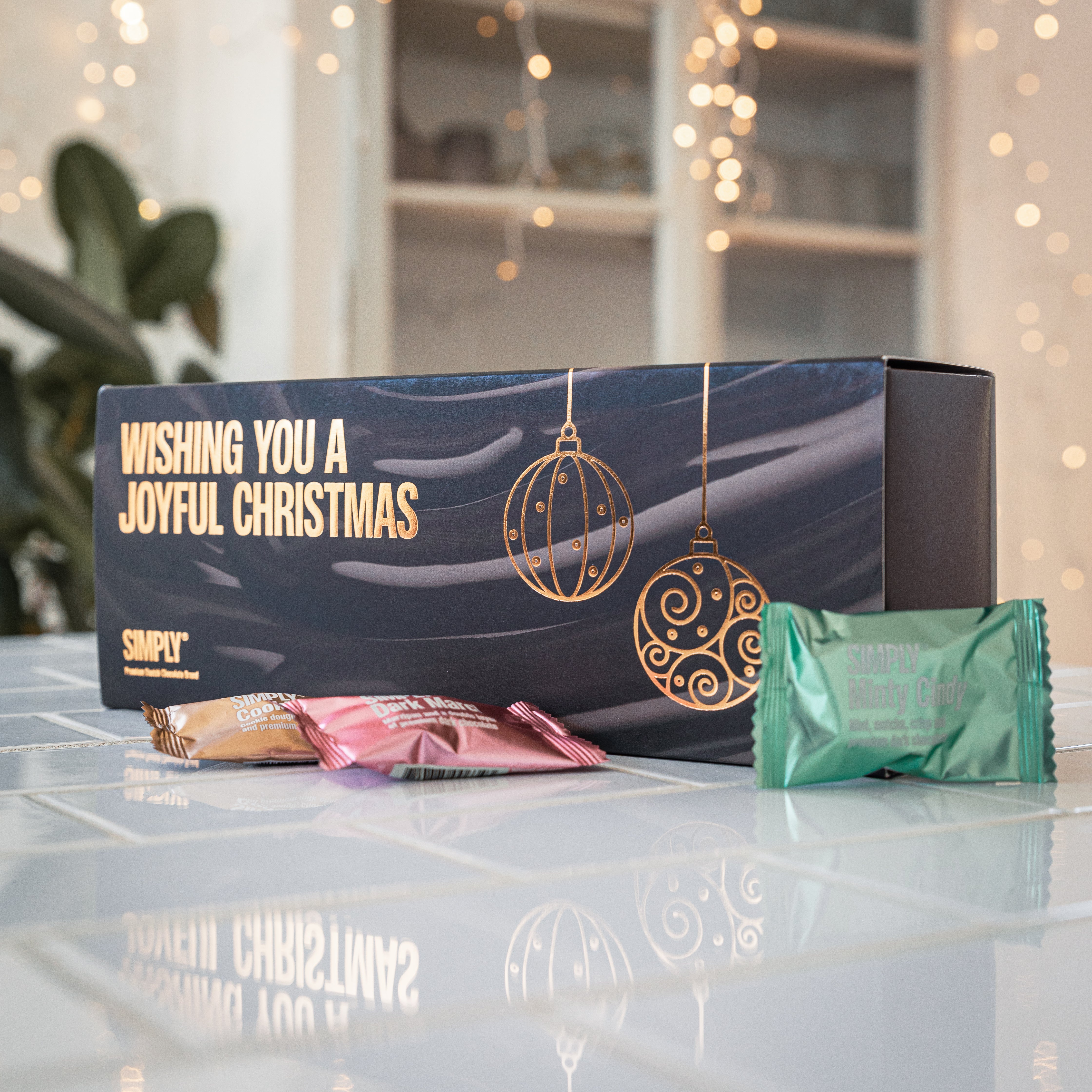 Simply® Joyful Christmas | Gift box with 27 Bites